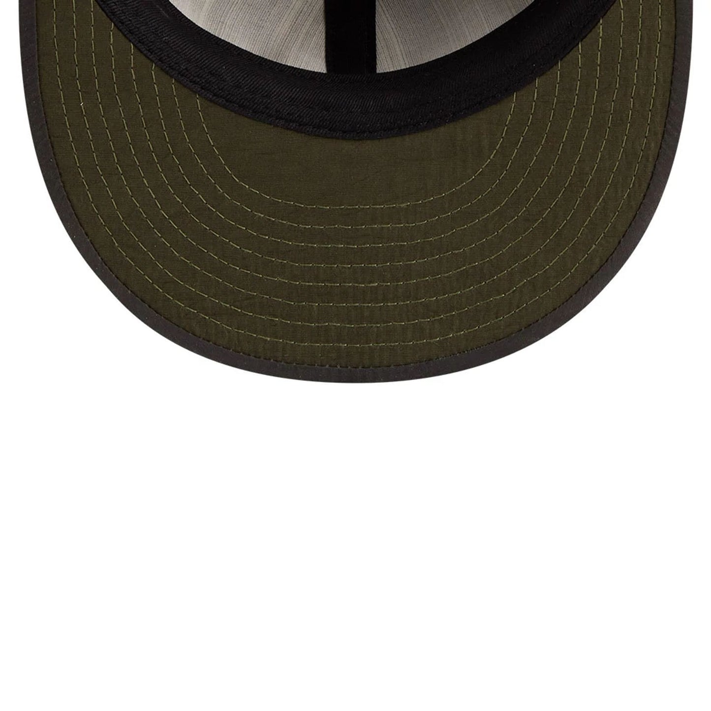 Pictured is this MLB Nylon Chicago Cubs Retro Crown 9FIFTY cap in black. 7