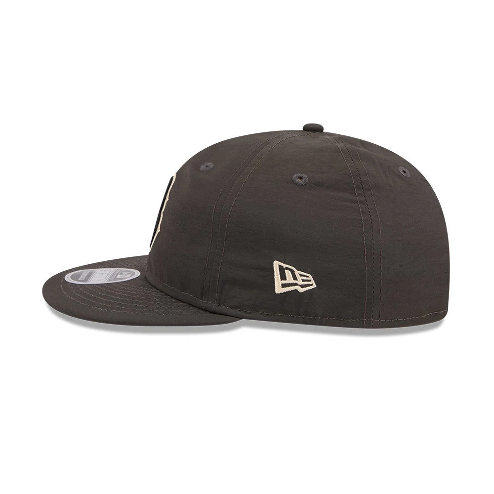 Pictured is this MLB Nylon Boston Red Sox Retro Crown 9FIFTY cap in black. 5
