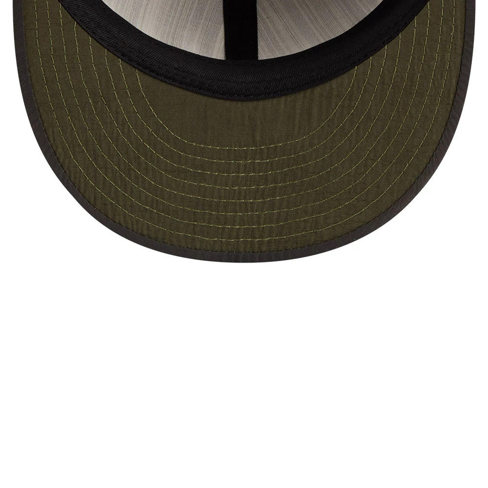 Pictured is this MLB Nylon Boston Red Sox Retro Crown 9FIFTY cap in black. 7