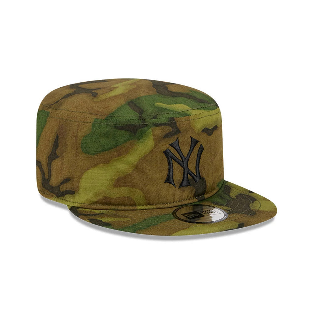 New Era New York Yankees MLB Ripstop Camo Painter Cap, front view showing a black raised embroidered New York Yankees logo on the camouflage front panel, a flat visor with a 9FORTY size sticker, and a structured ripstop fabric crown.