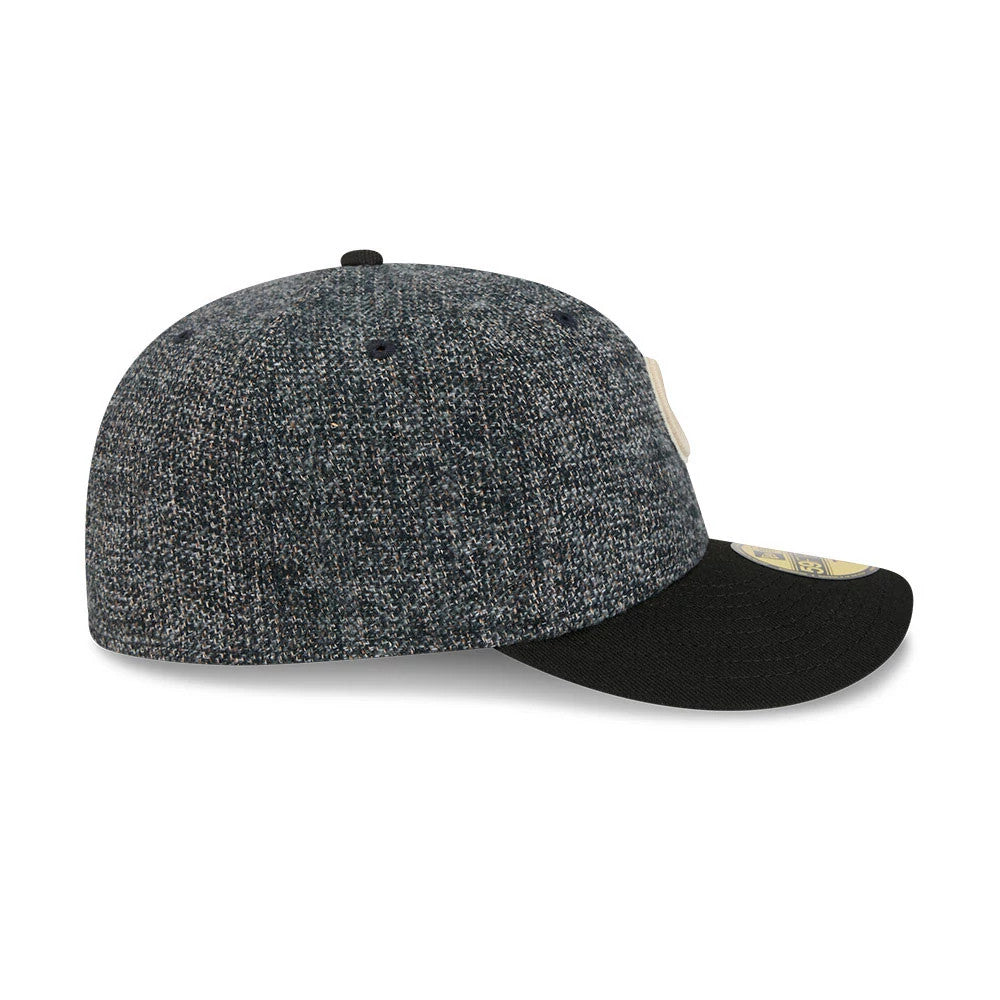 Pictured is this MLB Tweedy Cotton Chicago Cubs 59FIFTY Fitted cap in black. 6