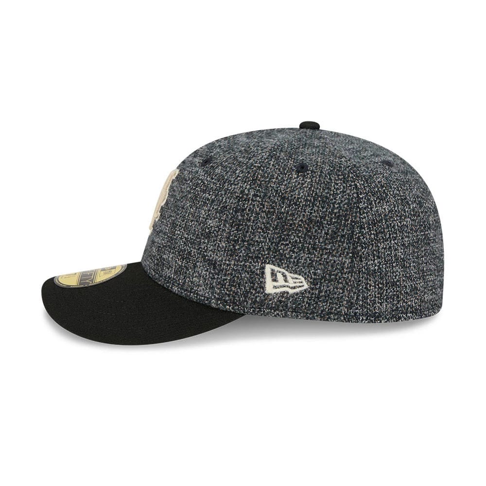 Pictured is this MLB Tweedy Cotton New York Mets 59FIFTY Fitted cap in black. 5