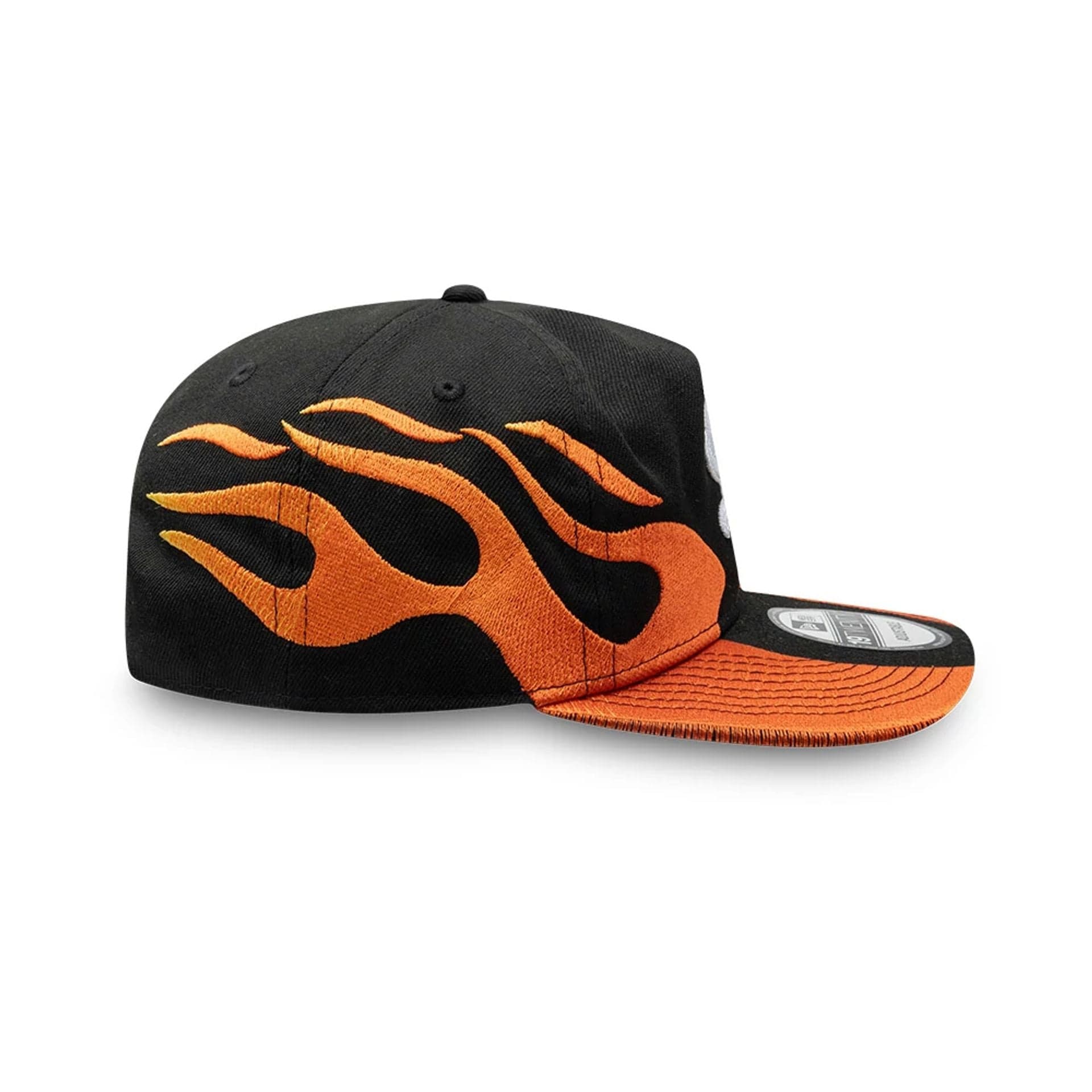 Pictured is this MLB Flame Chicago White Sox 19TWENTY cap in black. 7