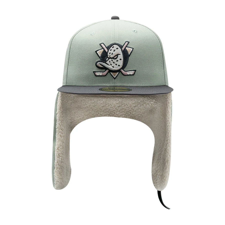Pictured is this NHL Patch Anaheim Ducks Dogear 59FIFTY Fitted cap in pastel green. 9