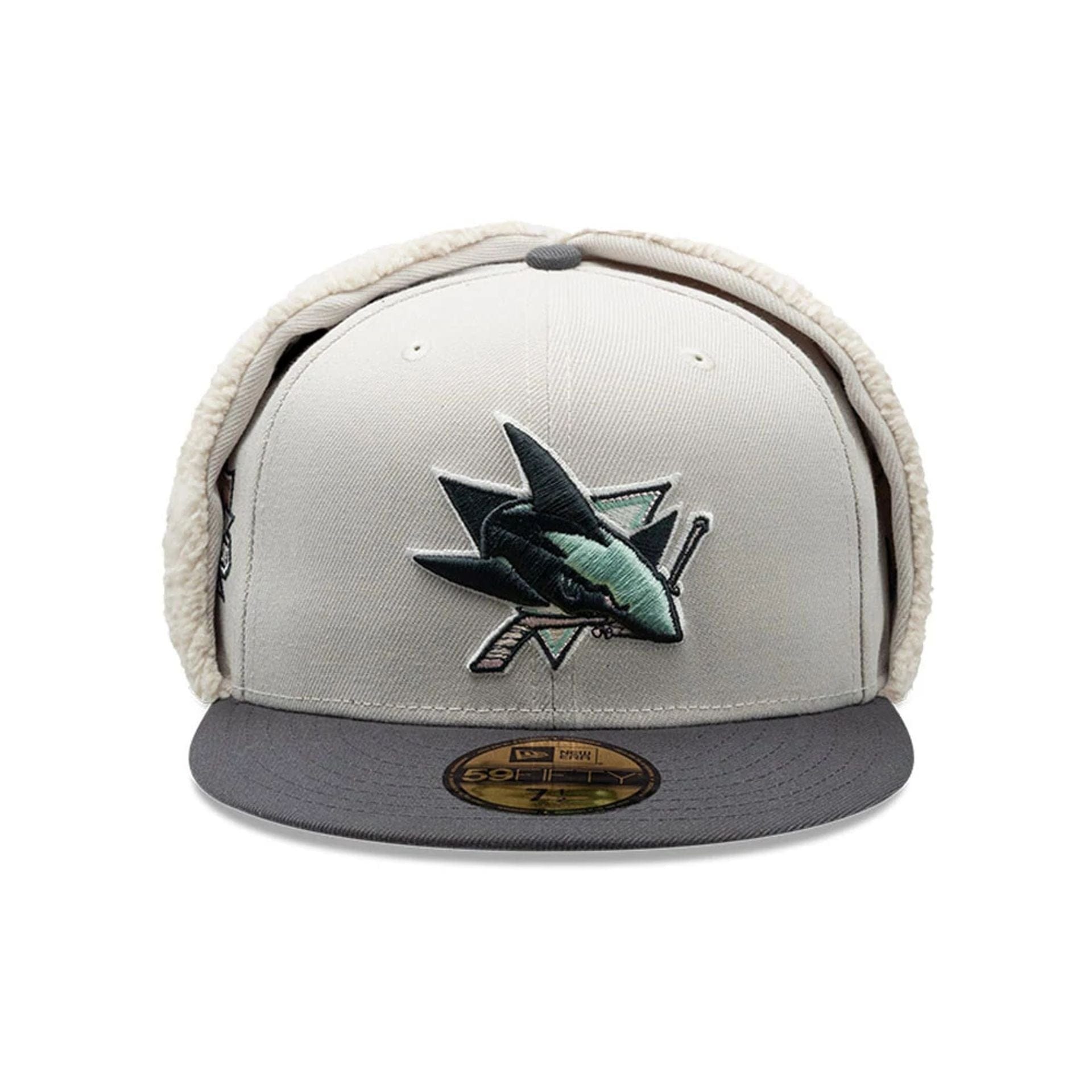 Pictured is this NHL Patch San Jose Sharks Dogear 59FIFTY Fitted cap in light beige. 3