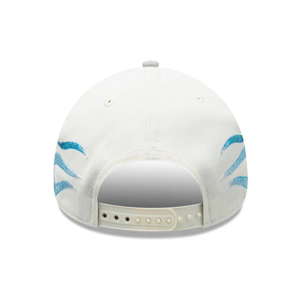 Pictured is this MLB Flame New York Yankees 9FORTY A-Frame cap in Cream. 5