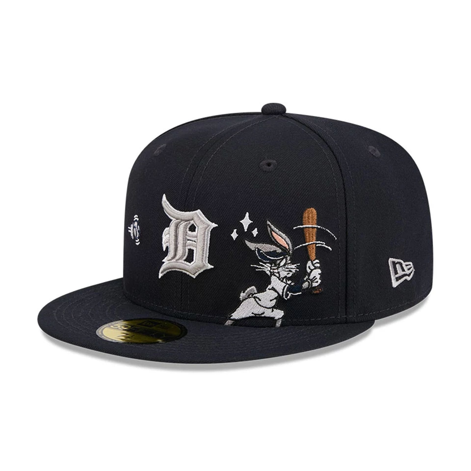Pictured is this MLB X Looney Tunes Bugs Bunny Detroit Tigers 59FIFTY Fitted cap in navy. 5
