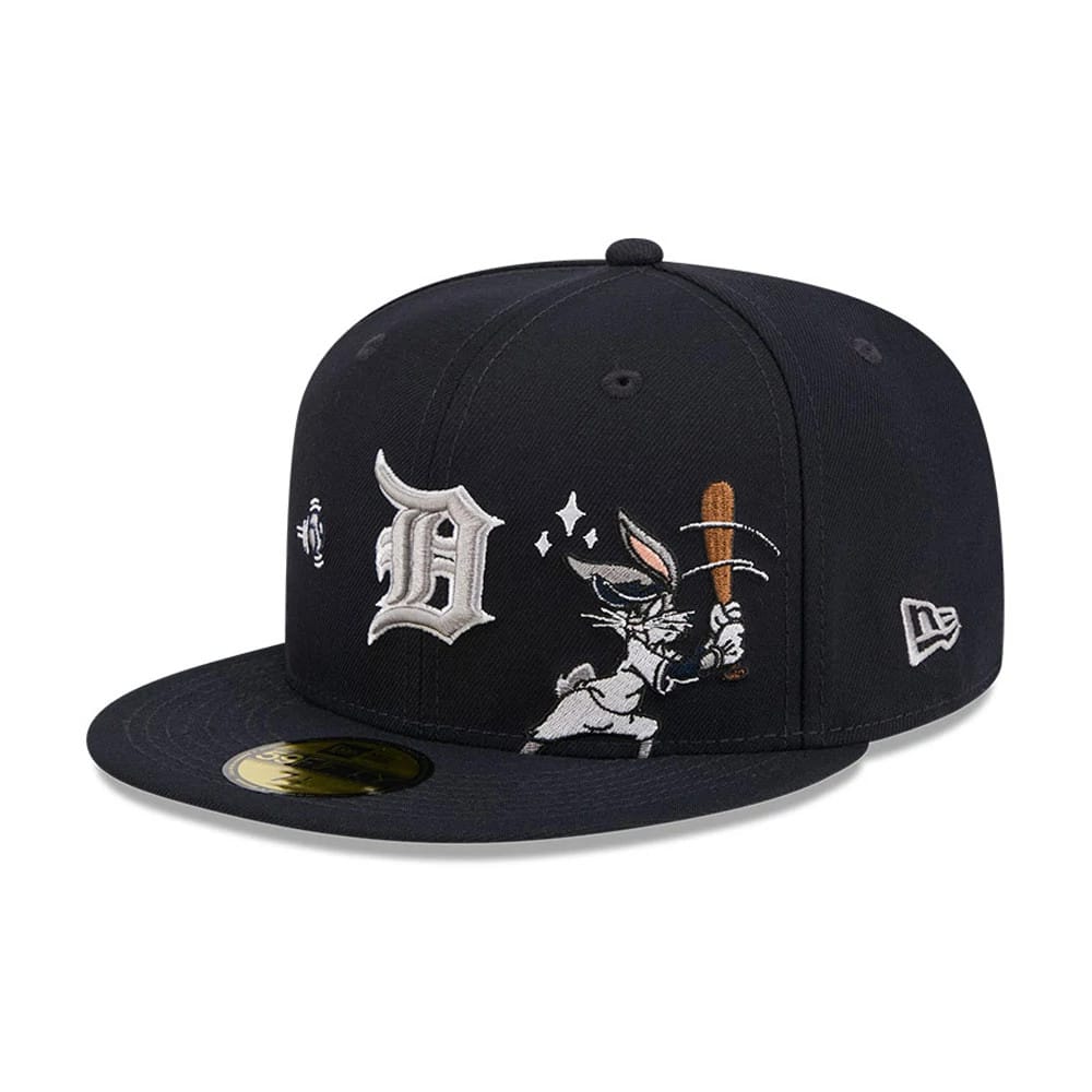 Pictured is this MLB X Looney Tunes Bugs Bunny Detroit Tigers 59FIFTY Fitted cap in navy. 4