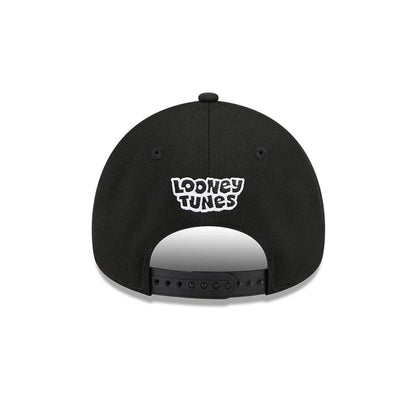 Pictured is this MLB X Looney Tunes Chicago White Sox 9FORTY A-Frame Adjustable cap in black. 5