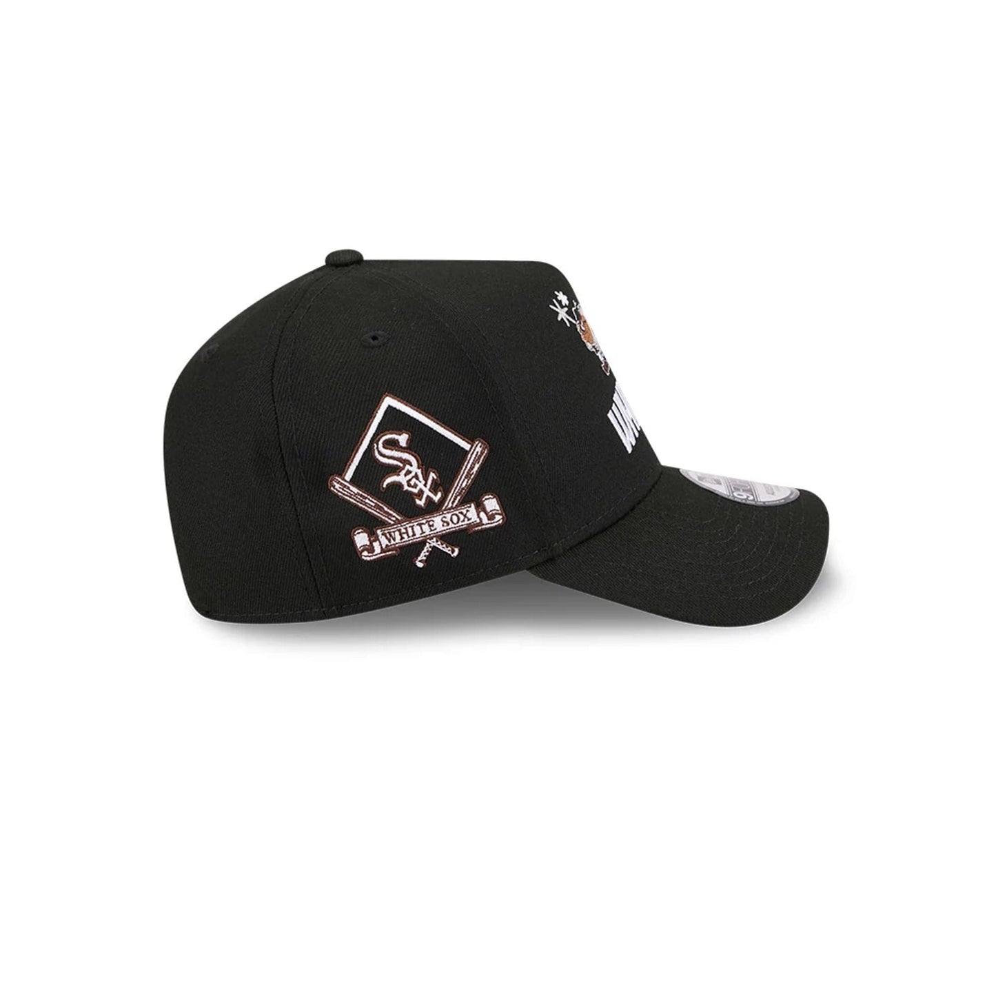 Pictured is this MLB X Looney Tunes Chicago White Sox 9FORTY A-Frame Adjustable cap in black. 6