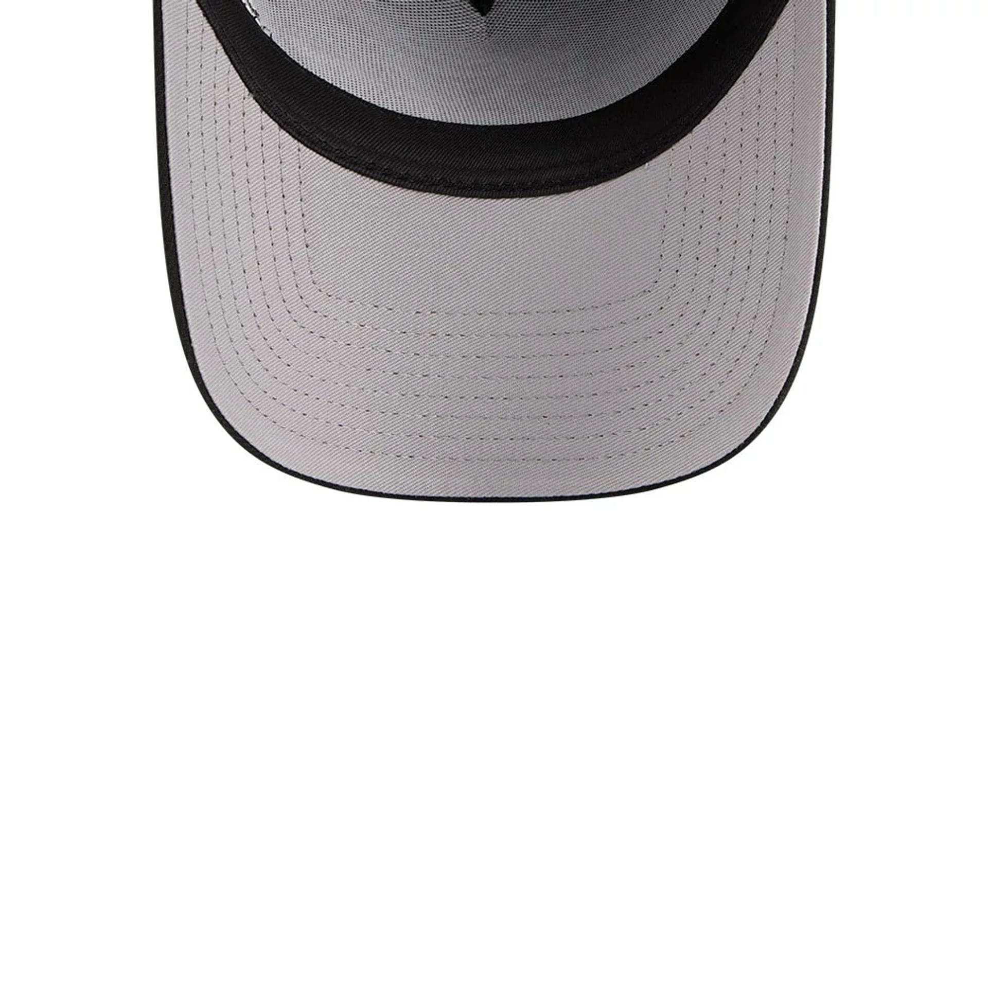 Pictured is this MLB X Looney Tunes Chicago White Sox 9FORTY A-Frame Adjustable cap in black. 2