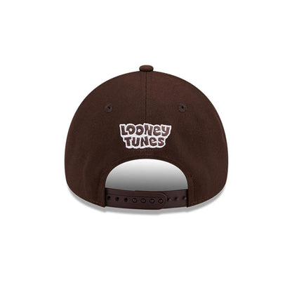 Pictured is this MLB X Looney Tunes San Diego Padres 9FORTY A-Frame Adjustable cap in dark brown. 5