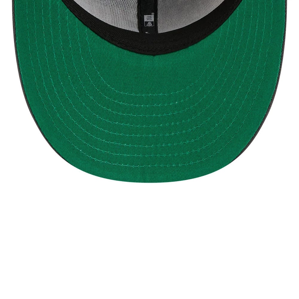 Pictured is this NHL Stanley Cup Champions Chicago Blackhawks 59FIFTY Fitted cap in dark grey. 2