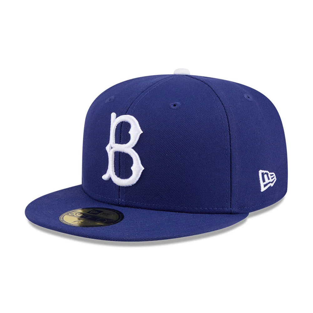 Brooklyn Dodgers MLB Jackie Robinson Navy New Era 59FIFTY Fitted Cap, front view showing the raised white embroidered B logo on the front panel, matching navy visor with a gold 59FIFTY size sticker, and the New Era flag logo on the left side.