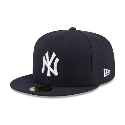 Pictured is this MLB Jackie Robinson New York Yankees 59FIFTY Fitted cap in navy. 6