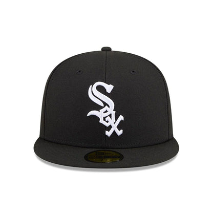 Pictured is this MLB Jackie Robinson Chicago White Sox 59FIFTY Fitted cap in black. 3