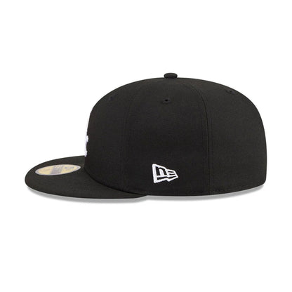 Pictured is this MLB Jackie Robinson Chicago White Sox 59FIFTY Fitted cap in black. 6