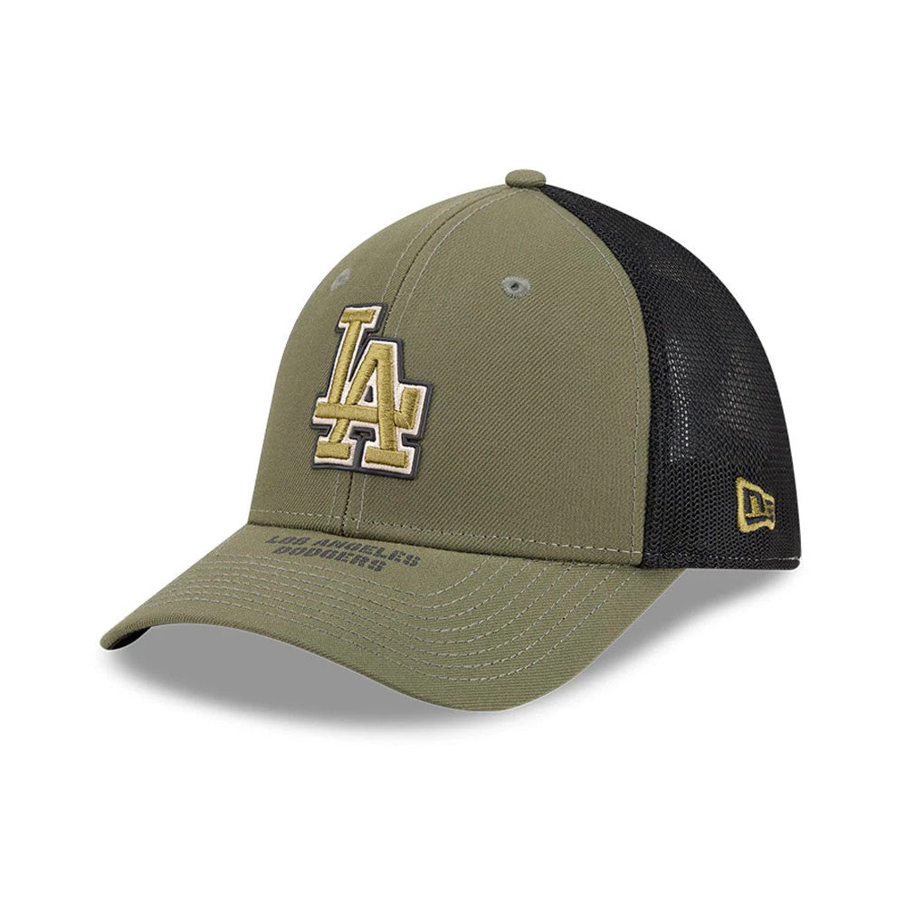 Pictured is this MLB Armed Forces Day 2026 LA Dodgers 39THIRTY M-Crown Stretch Fit cap in green. 3