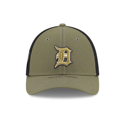 Pictured is this MLB Armed Forces Day 2026 Detroit Tigers 39THIRTY M-Crown Stretch Fit cap in green. 2