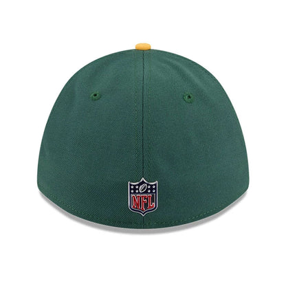 Pictured is this NFL Draft 2026 Green Bay Packers 39THIRTY M-Crown Stretch Fit cap in dark green. 5