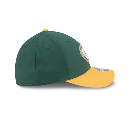 Pictured is this NFL Draft 2026 Green Bay Packers 39THIRTY M-Crown Stretch Fit cap in dark green. 7