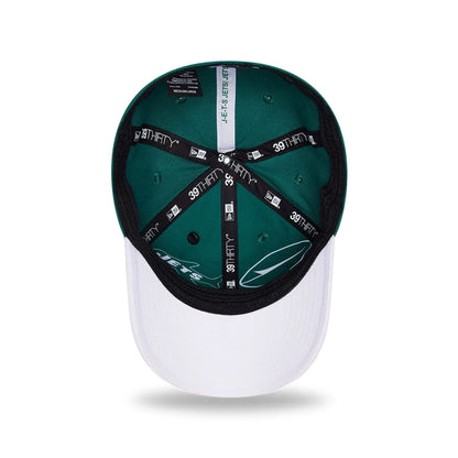 Pictured is this NFL Draft 2026 New York Jets 39THIRTY M-Crown Stretch Fit cap in green. 2