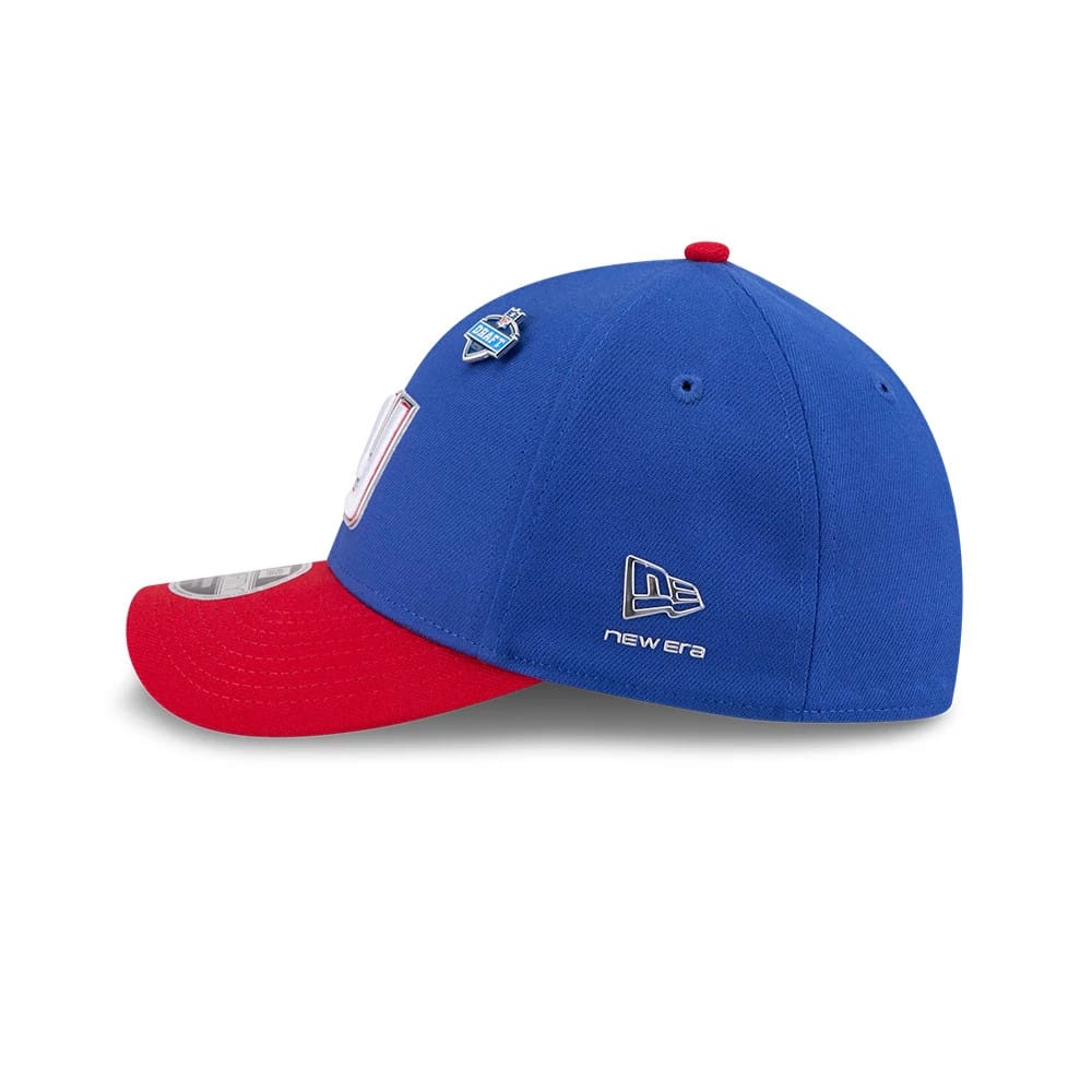 Pictured is this NFL Draft 2026 New York Giants 39THIRTY M-Crown Stretch Fit cap in blue. 6
