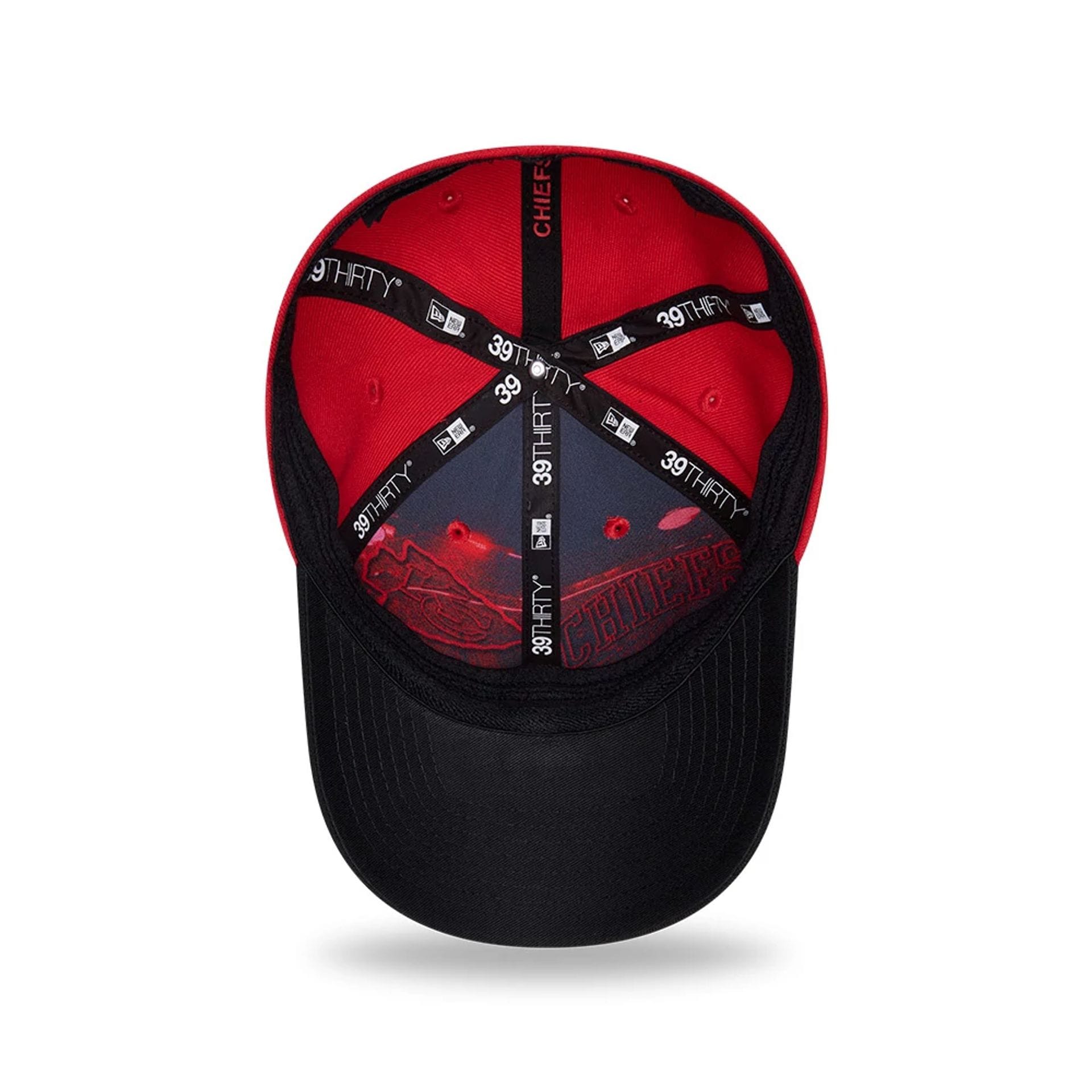 Pictured is this NFL Draft 2026 Kansas City Chiefs 39THIRTY M-Crown Stretch Fit cap in red. 2