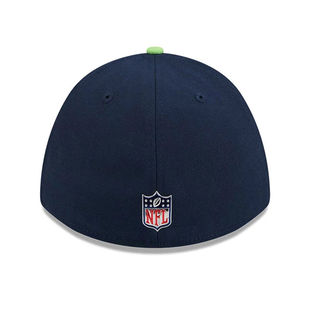 Pictured is this NFL Draft 2026 Seattle Seahawks 39THIRTY M-Crown Stretch Fit cap in dark blue. 5