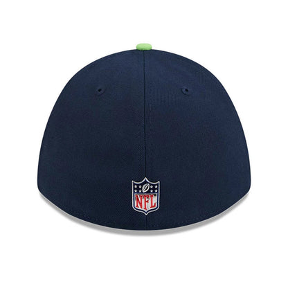 Pictured is this NFL Draft 2026 Seattle Seahawks 39THIRTY M-Crown Stretch Fit cap in dark blue. 5