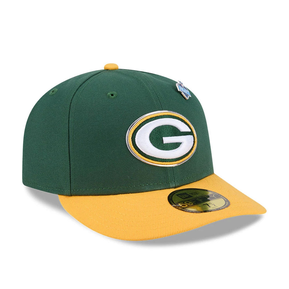 Green Bay Packers NFL Draft 2026 Dark Green New Era 59FIFTY Fitted Cap, three-quarter view showing the raised embroidered Packers logo on the front panel, a yellow visor with a gold 59FIFTY size sticker, and a yellow top button.
