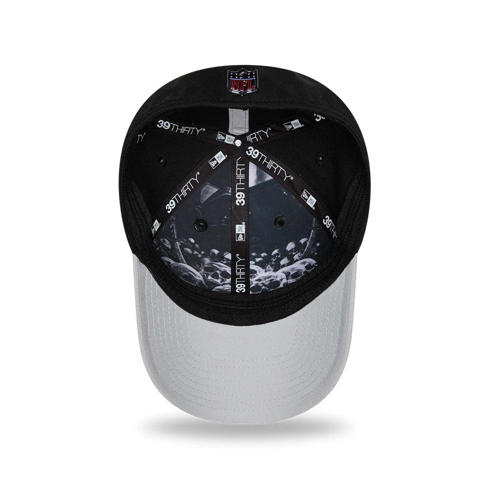 Pictured is this NFL Draft 2026 Las Vegas Raiders 39THIRTY M-Crown Stretch Fit cap in black. 2