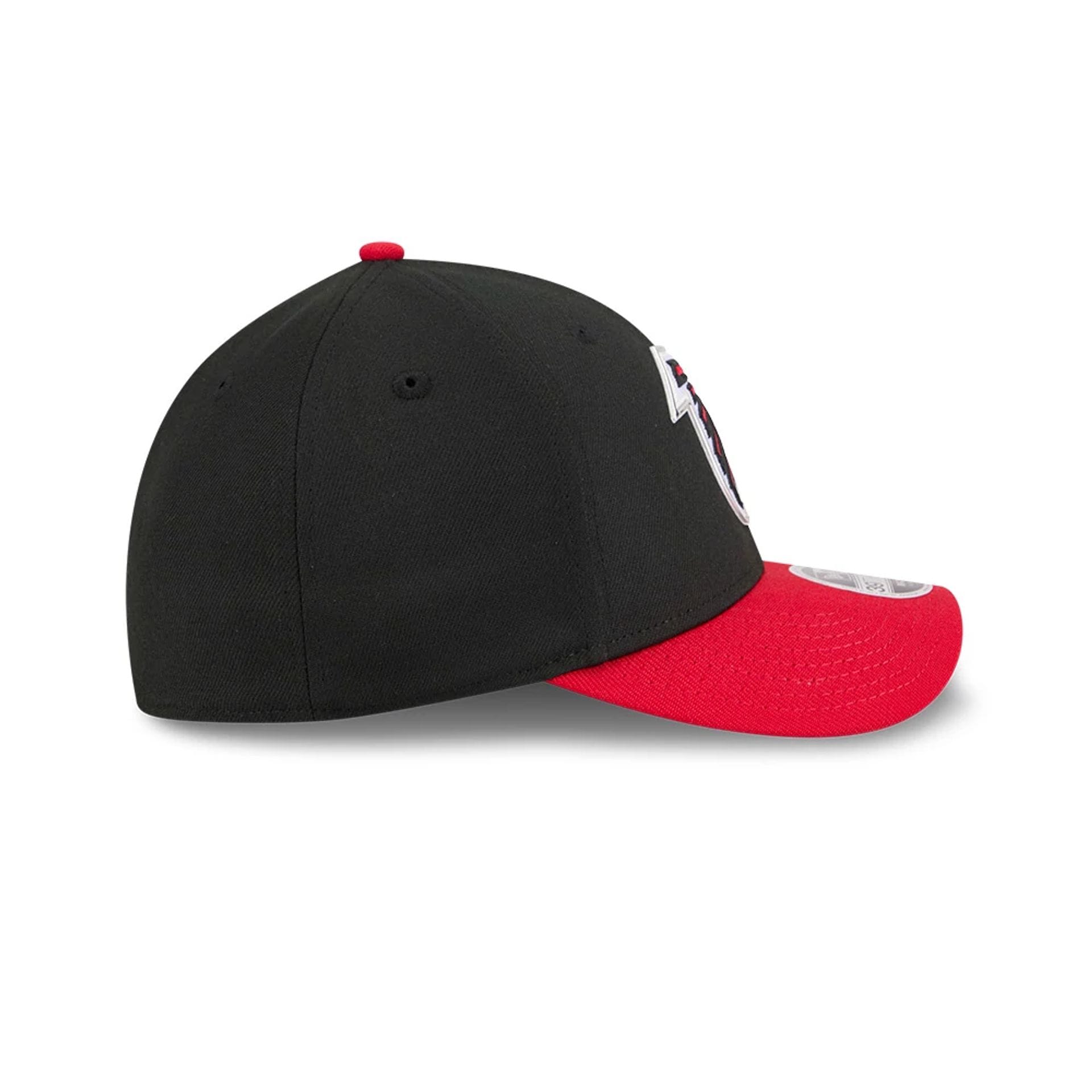 Pictured is this NFL Draft 2026 Atlanta Falcons 39THIRTY M-Crown Stretch Fit cap in black. 7