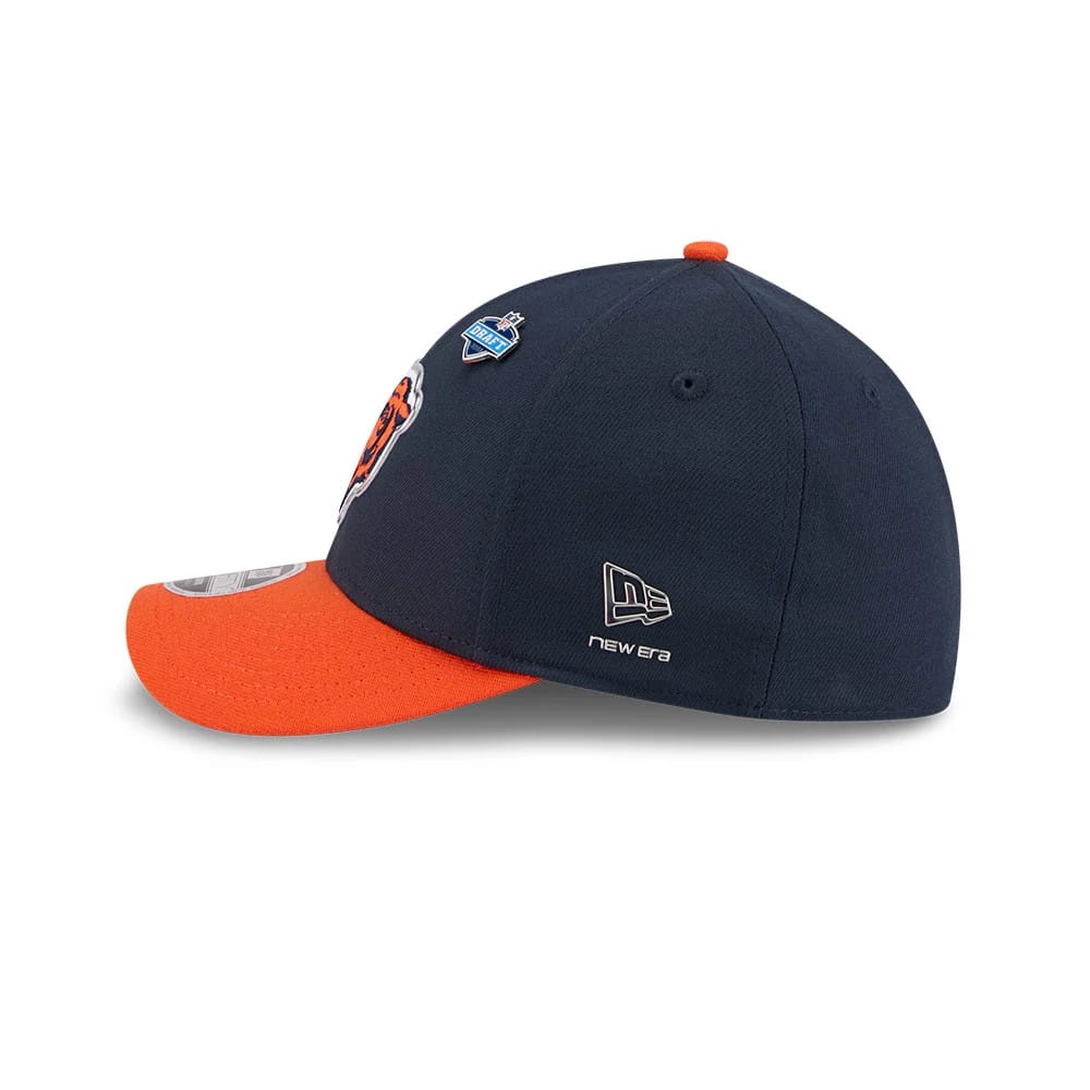 Pictured is this NFL Draft 2026 Chicago Bears 39THIRTY M-Crown Stretch Fit cap in navy. 5