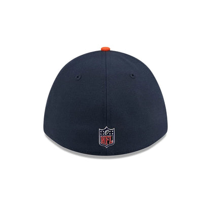 Pictured is this NFL Draft 2026 Chicago Bears 39THIRTY M-Crown Stretch Fit cap in navy. 4