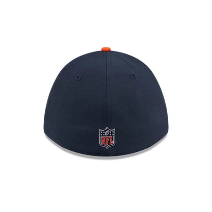 Pictured is this NFL Draft 2026 Chicago Bears 39THIRTY M-Crown Stretch Fit cap in navy. 4