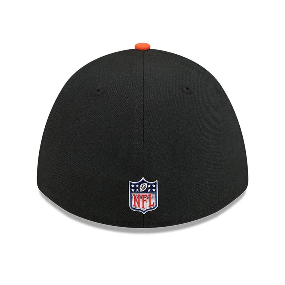 Pictured is this NFL Draft 2026 Cincinnati Bengals 39THIRTY M-Crown Stretch Fit cap in black. 5