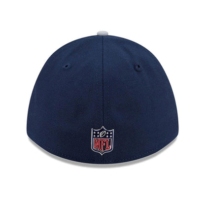Pictured is this NFL Draft 2026 Dallas Cowboys 39THIRTY M-Crown Stretch Fit cap in dark blue. 5