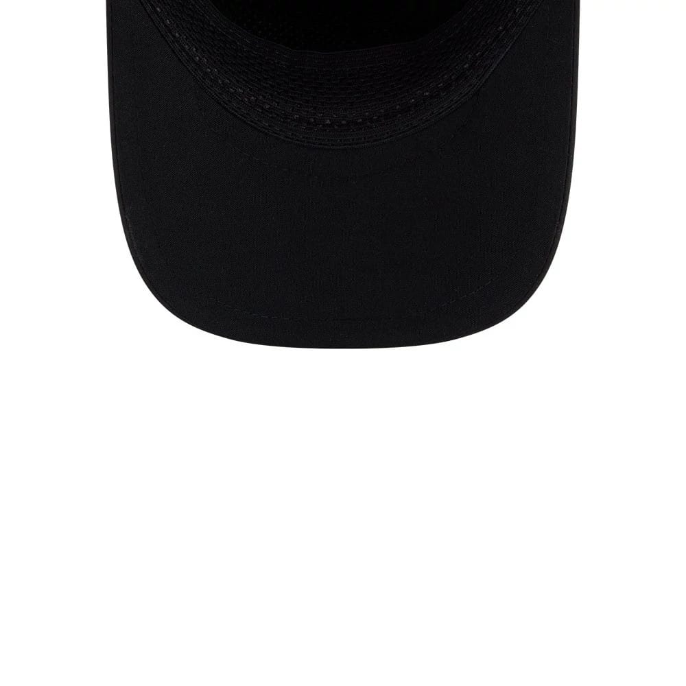 Pictured is this NFL Quickstrike Raiders 9FORTY Apex cap in black. 7