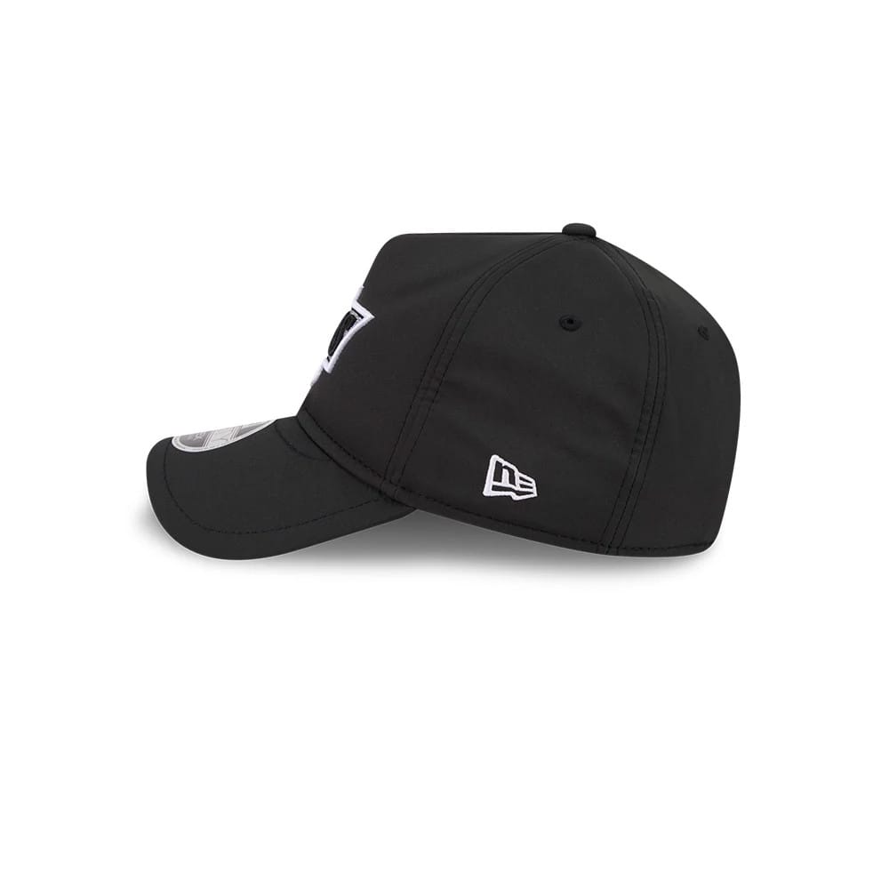 Pictured is this NHL Quickstrike LA Kings 9FORTY Apex cap in black. 5