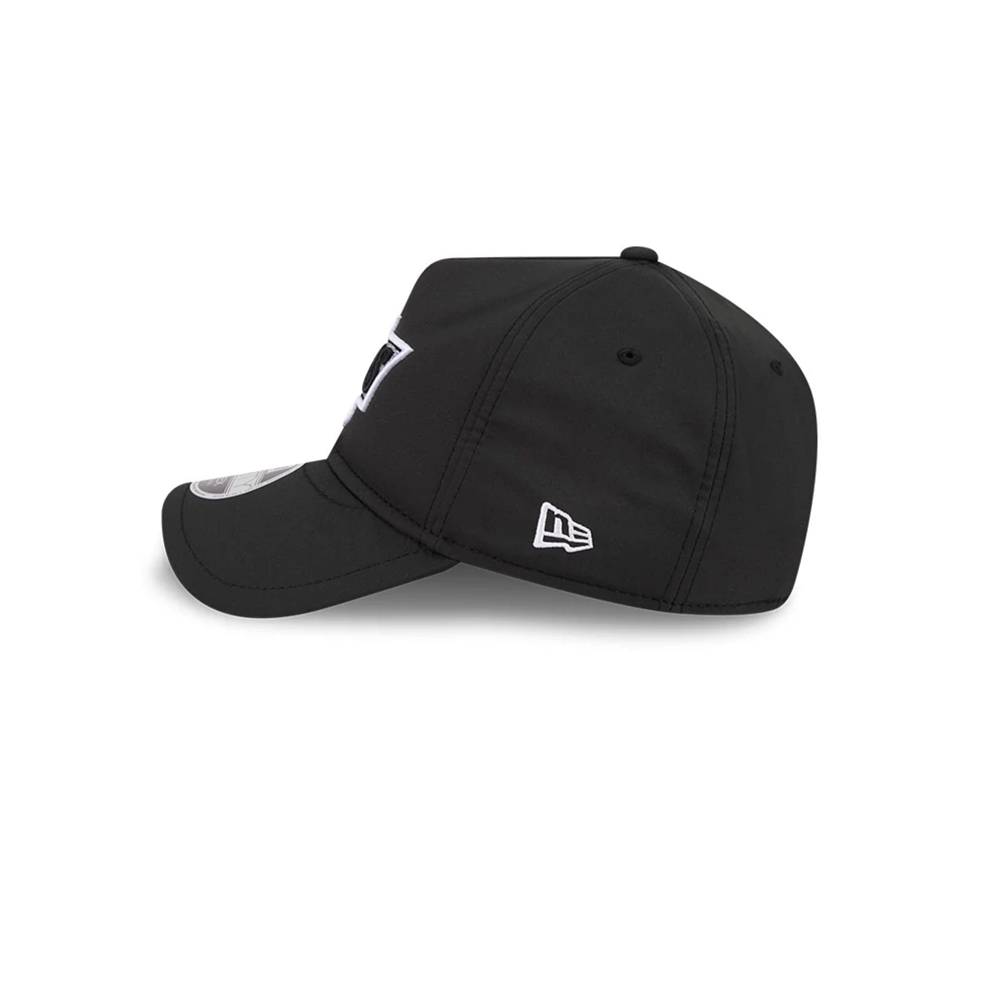 Pictured is this NHL Quickstrike LA Kings 9FORTY Apex cap in black. 5