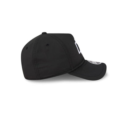 Pictured is this NHL Quickstrike LA Kings 9FORTY Apex cap in black. 6