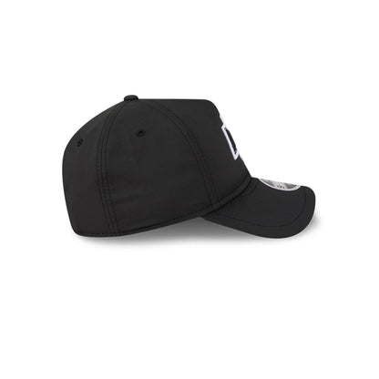 Pictured is this NHL Quickstrike LA Kings 9FORTY Apex cap in black. 6