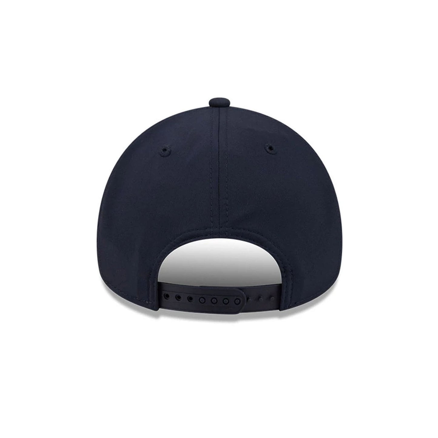Pictured is this MLB Quickstrike Seattle Mariners 9FORTY Apex cap in navy. 4