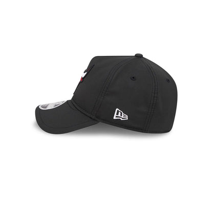 Pictured is this NBA Quickstrike Chicago Bulls 9FORTY Apex cap in black. 4