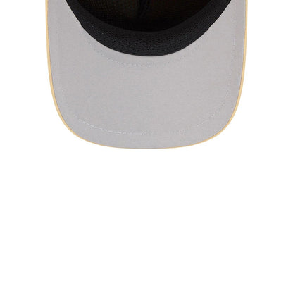 Pictured is this MLB Quickstrike Chicago White Sox 9FORTY Apex cap in white. 2