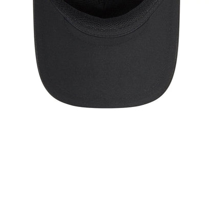 Pictured is this MLB Quickstrike Chicago White Sox 9FORTY Apex cap in black. 7