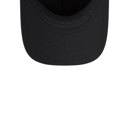 Pictured is this MLB Quickstrike New York Yankees 9FORTY Apex cap in navy. 7