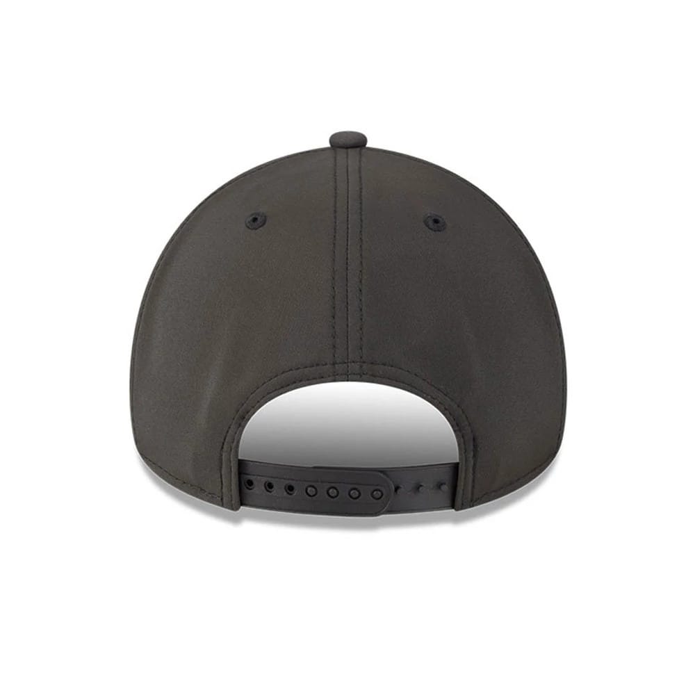 Pictured is this MLB Quickstrike Miami Marlins 9FORTY Apex cap in black. 4