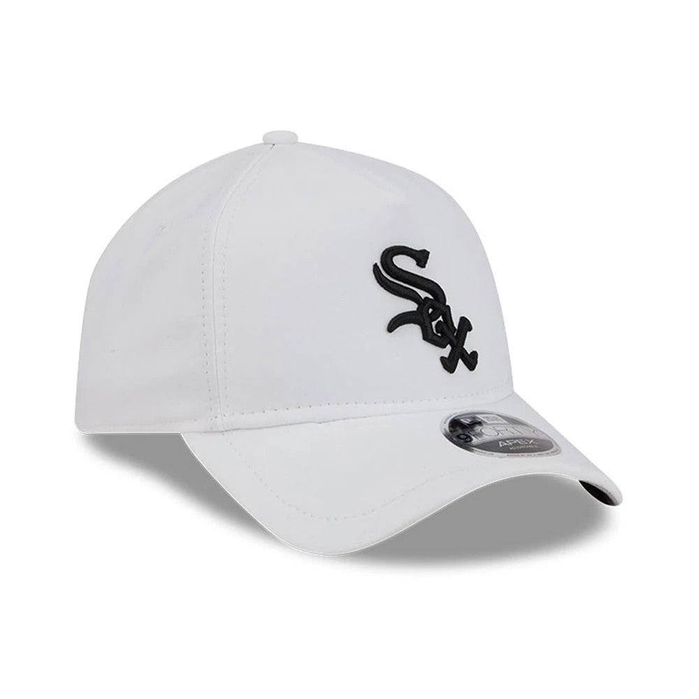 Pictured is this MLB Quickstrike Chicago White Sox 9FORTY Apex cap in white. 4